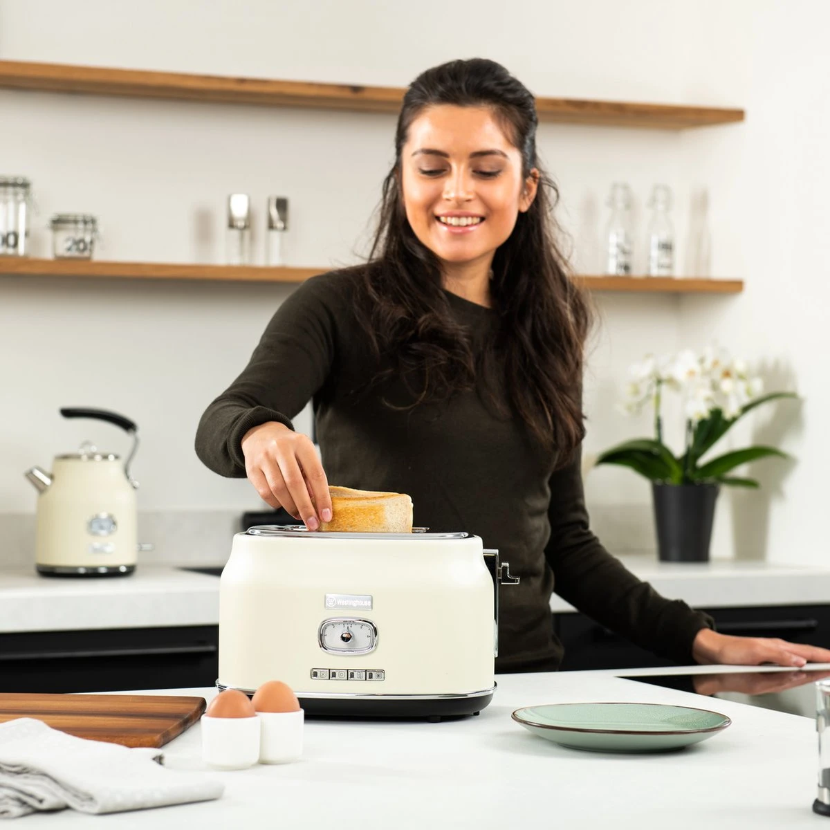 Westinghouse Retro Waterkoker + Broodrooster 2 Sleuven - Wit 9 Westinghouse Retro Waterkoker + Broodrooster 2 Sleuven - Wit - Afbeelding 9