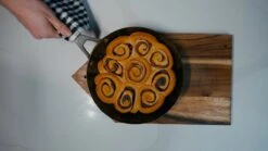 Saveur Selects Pannenset - Carbon Steel (Wokpan ø 35 Cm + Koekenpan ø 30 Cm) - Inductie En Alle Andere Warmtebronnen -Keuken Kook Winkel 1200x675 2