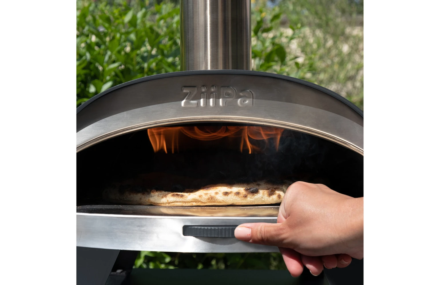 ZiiPa Pizza Oven Piana - Houtgestookt - Met Thermometer - Leisteen - Voor ø 30 Cm Pizza's - Roterende Pizzasteen 4 ZiiPa Pizza Oven Piana - Houtgestookt - Met Thermometer - Leisteen - Voor ø 30 Cm Pizza's - Roterende Pizzasteen - Afbeelding 4