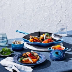Le Creuset Grillpan Signature - Azure - 26 X 26 Cm - Geëmailleerde Anti-aanbaklaag 11 Le Creuset Grillpan Signature - Azure - 26 X 26 Cm - Geëmailleerde Anti-aanbaklaag -Keuken Kook Winkel 20183262200422 alt4