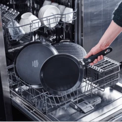 GreenPan Pannenkoekenpan Essentials - Zwart - ø 24 Cm - Keramische Anti-aanbaklaag -Keuken Kook Winkel 28657464abfd1bb6ae5e9eb35e512a20fba20436 GP ESS BA Bd DWS Lifestyle a 1