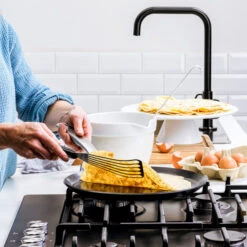 GreenPan Pannenkoekenpan Copenhagen - Zwart - ø 28 Cm - Keramische Anti-aanbaklaag 7 GreenPan Pannenkoekenpan Copenhagen - Zwart - ø 28 Cm - Keramische Anti-aanbaklaag -Keuken Kook Winkel 3a18e4eff90d814e848cc32161d191601d04c272 6 Cop PancakeP 28cm CC003112 001 SpecialFeature5B15D