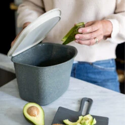 Koziol Tafelprullenbak Bibo Grijs -Keuken Kook Winkel 7605 bibo 7250 snap s 701 os