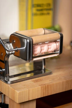 Blackwell Pastamachine Set (met 2 Opzetstukken) - RVS 17 Blackwell Pastamachine Set (met 2 Opzetstukken) - RVS -Keuken Kook Winkel 8720364451783 8720364453992 5