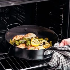 GreenPan Hapjespan Met Deksel - Copenhagen - Zwart - ø 28 Cm / 4.3 Liter - Keramische Anti-aanbaklaag -Keuken Kook Winkel 9d5a0eba493d9b013c02ab84b26a3dfe73831ade 8 Cop Skill 28cm CC003347 001 OvenSafe5B15D