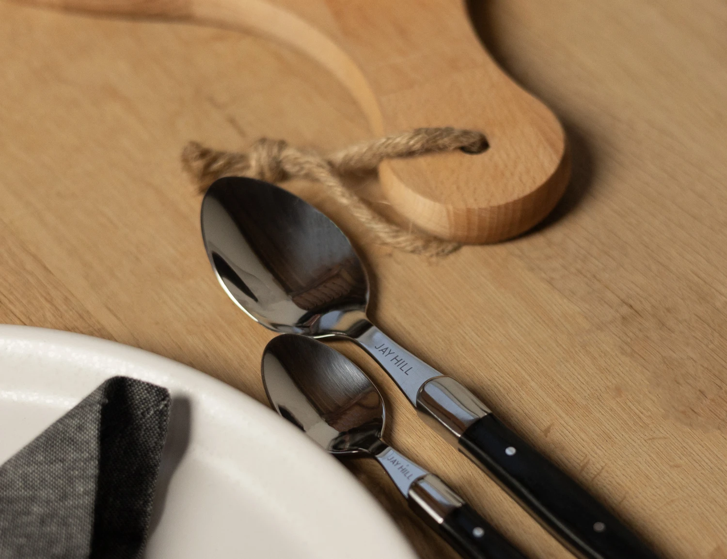 Jay Hill Bestekset Laguiole - Zwart - 16-delig / 4 Personen 4 Jay Hill Bestekset Laguiole - Zwart - 16-delig / 4 Personen - Afbeelding 4