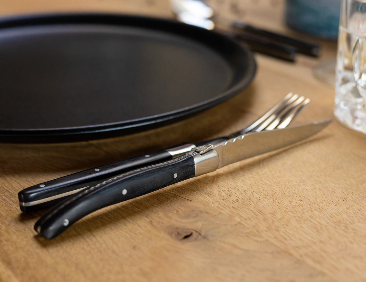 Jay Hill Bestekset Laguiole - Zwart - 16-delig / 4 Personen 3 Jay Hill Bestekset Laguiole - Zwart - 16-delig / 4 Personen - Afbeelding 3