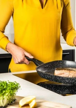 Westinghouse Grillpan Marble - 28 X 28 Cm - Standaard Anti-aanbaklaag -Keuken Kook Winkel Clipboard05 11