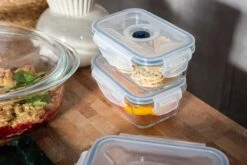 Sareva Vacuum Ovenschalen / Vershoudbakjes - Hittebestendid Glas - 3 Delige Set / 485 Ml + 970 Ml 8 Sareva Vacuum Ovenschalen / Vershoudbakjes - Hittebestendid Glas - 3 Delige Set / 485 Ml + 970 Ml -Keuken Kook Winkel Crumble in ovenschaal en vershoudbakjes 4 1