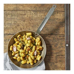 De Buyer Koekenpan Lyonnaise Carbon Plus - ø 18 Cm - Zonder Anti-aanbaklaag -Keuken Kook Winkel De Buyer Koekenpan 18 cm Carbon Plus Sfeer