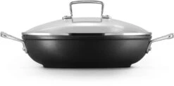 Le Creuset Hapjespan Met Deksel - Les Forgées TNS - ø 26 Cm / 2.7 Liter - Standaard Anti-aanbaklaag -Keuken Kook Winkel LC 20190624 ZS PS FS 51107260010502 003