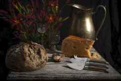 Laguiole Style De Vie Kaasmessenset Treasure 3 Stuks 8 Laguiole Style De Vie Kaasmessenset Treasure 3 Stuks -Keuken Kook Winkel Laguiole Kaasmessen Sfeer04