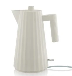 Alessi Waterkoker Plissé - Droogkookbeveiliging - Wit - Michele De Lucchi - 1.7 Liter - MDL06 W 8 Alessi Waterkoker Plissé - Droogkookbeveiliging - Wit - Michele De Lucchi - 1.7 Liter - MDL06 W -Keuken Kook Winkel MDL06 W 01