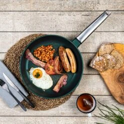 Westinghouse Koekenpan Performance - Gracious Green - ø 28 Cm - Standaard Anti-aanbaklaag 16 Westinghouse Koekenpan Performance - Gracious Green - ø 28 Cm - Standaard Anti-aanbaklaag -Keuken Kook Winkel WCFP0095024SG 8 1