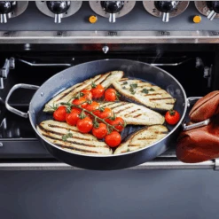 GreenPan Grillpan Essentials - ø 28 Cm - Keramische Anti-aanbaklaag -Keuken Kook Winkel a82ffaf1c0612fcdfb4e3011261fe6fc2e396684 GP ESS BA Bd RoundGrillpan OvenSafe Lifestyle a