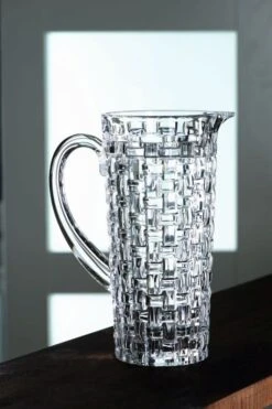 Nachtmann Schenkkan Bossa Nova - 1.2 Liter -Keuken Kook Winkel nachtmann karaf bossa nova sfeer