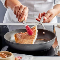 Demeyere Koekenpannen Alu Pro 5 - Duraslide Titanium - ø 20 + 24 Cm - Standaard Anti-aanbaklaag -Keuken Kook Winkel pdp masonry content demeyere alu pro dura 5 pan soft utensils 750x750