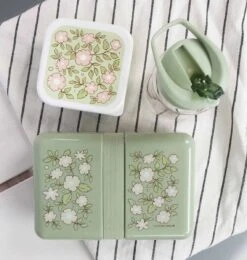 A Little Lovely Company Lunchbox - Groene Bloesems 6 A Little Lovely Company Lunchbox - Groene Bloesems -Keuken Kook Winkel sbblsa49 lr 4 lunch box blossoms sage