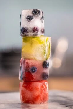 Sareva IJsblokjesvorm - 4 Grote Ijsblokjes - Siliconen - Easy Release - Herbruikbaar -Keuken Kook Winkel sereva ijs sfeer 6