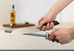 Wusthof Slijpstaaf Keramisch 26 Cm 6 Wusthof Slijpstaaf Keramisch 26 Cm -Keuken Kook Winkel sharpening 4455 in action